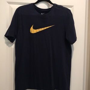 Nike T-shirt